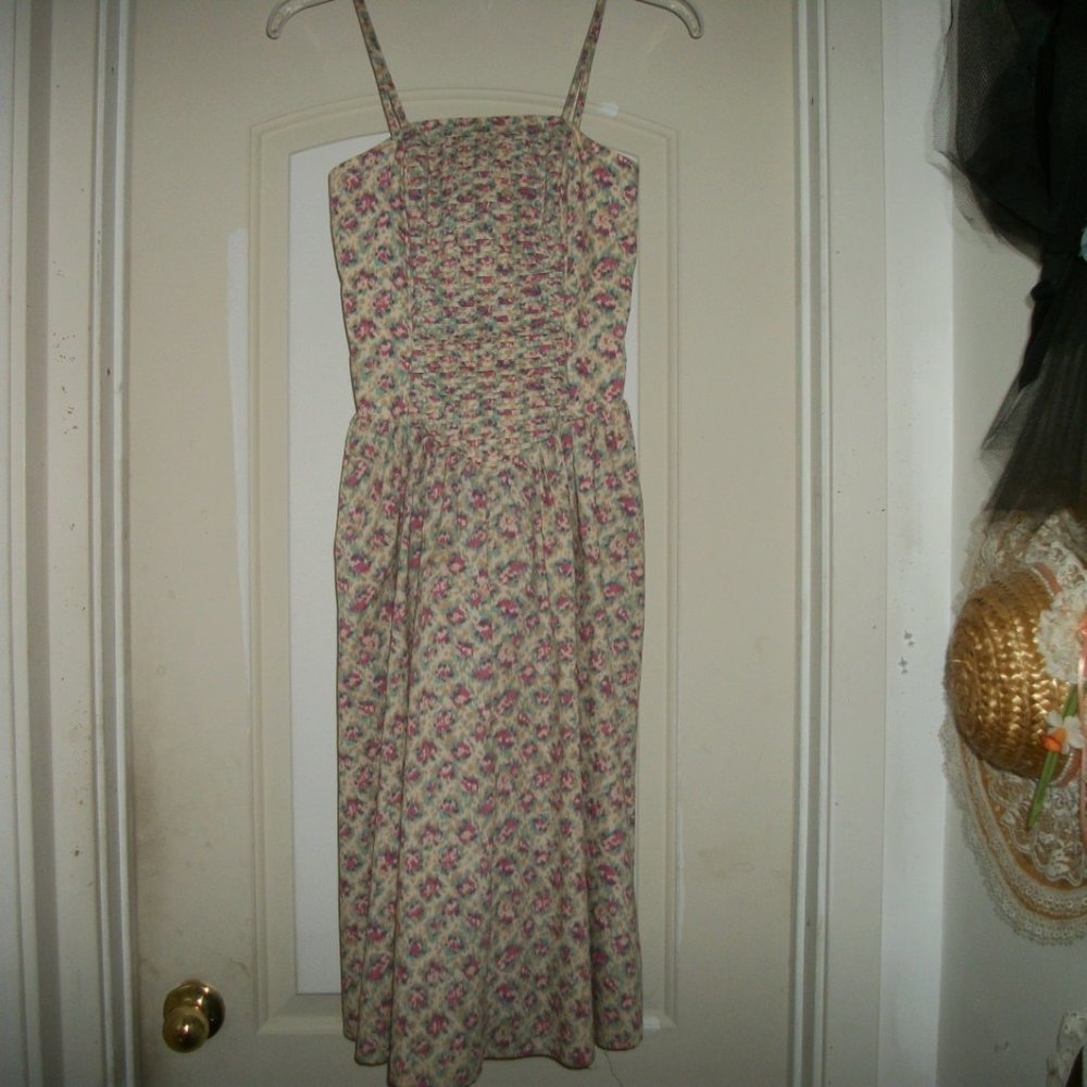 SWEETIEPIE COQUETTE FARM PRAIRIE VINTAGE TINY PLEATS BODICE FLORALS  SUNDR SM
